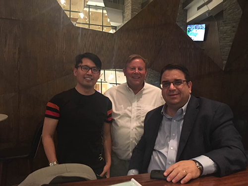 恒雄香料创始人Sam与美国合作伙伴的会面 (图1)