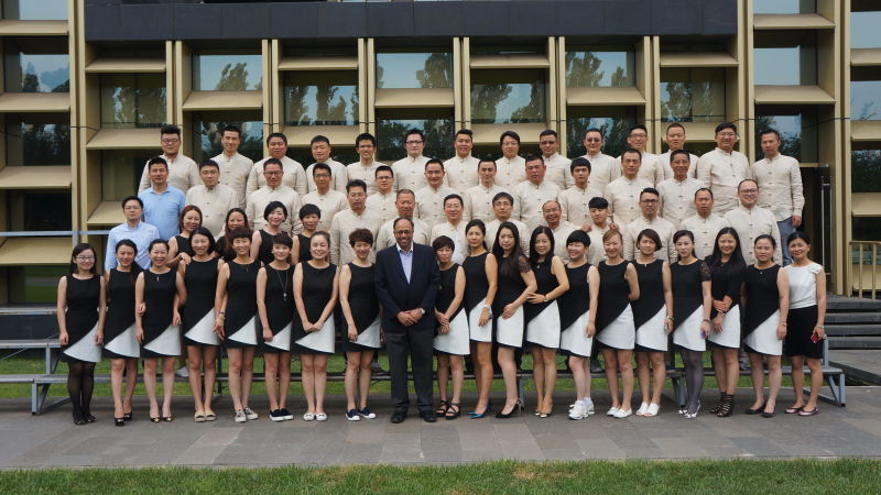 November 28th , 2015The founder, Mr Shen finished the study at China Europe International Business S(图1)